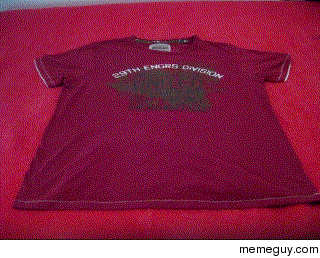 How to fold your T-shirt quickly