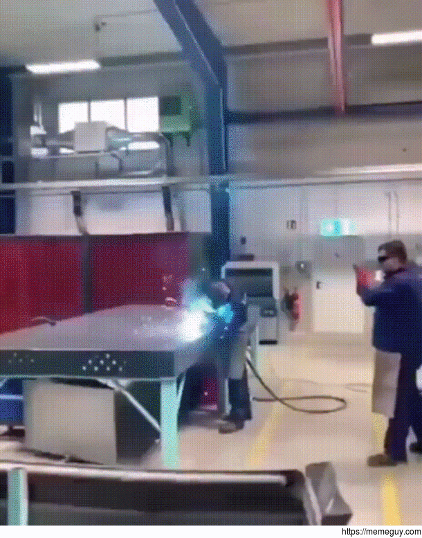 Huge sparks from welding