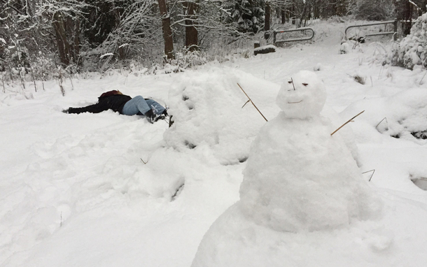 I built a low-effort snowman while my girlfriend lay down in the snow It kind of ended up looking like a crime scene