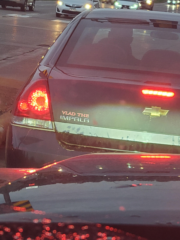 I dont normally get this close to people and yes we were at a red light