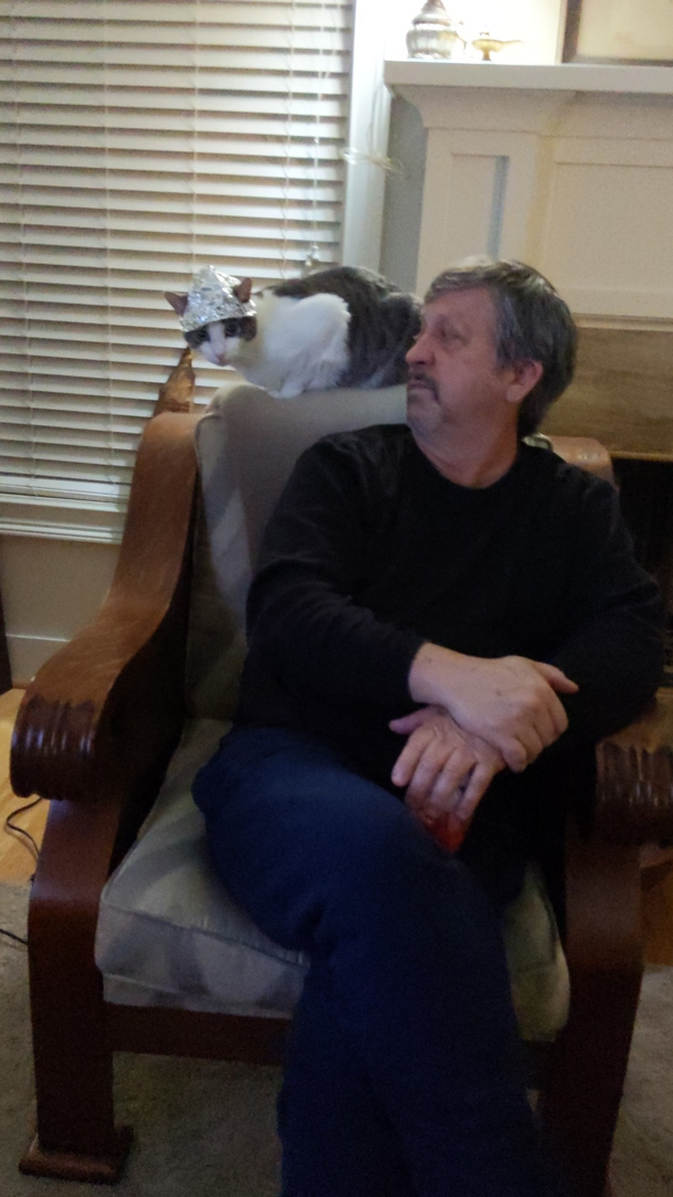 I dont want a cat he said Theyre sneaky and weird he said And now theyre conspiracy theory best buds I wonder what Tanks position on the vaccine is