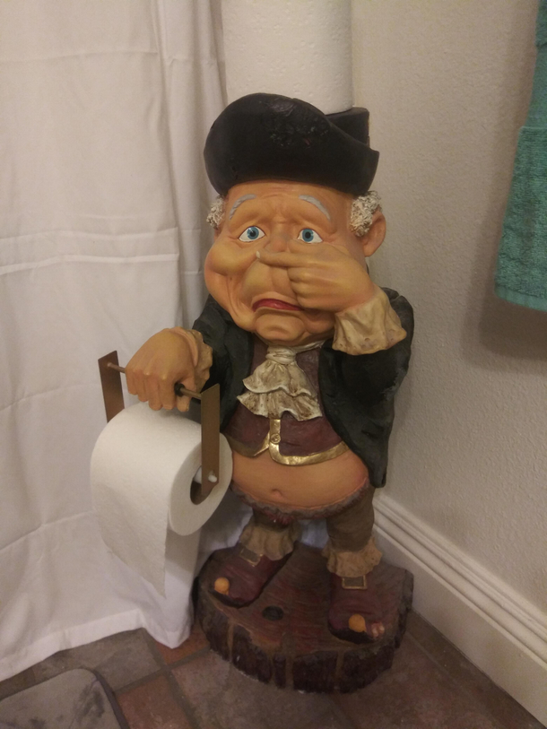I found a new toilet paper holder yesterday