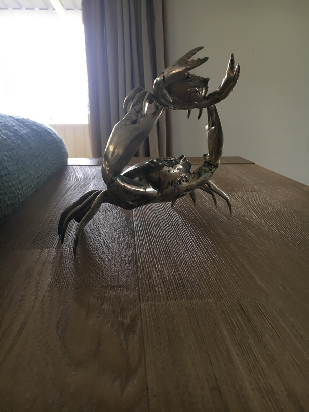 I found these metal crabs in an antique store and now its the new lion king remake