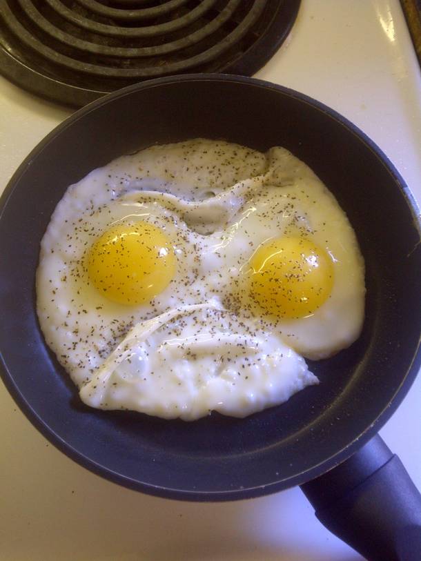 I got pepper in my eggs eyes  I thinks its mad