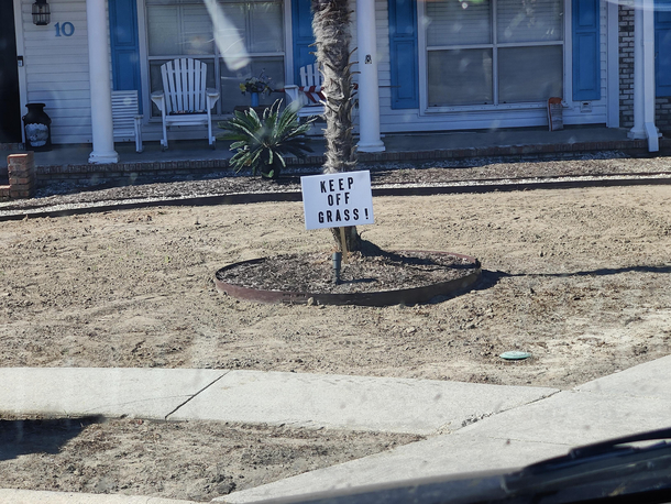 I guess they dont make Keep off dirt signs