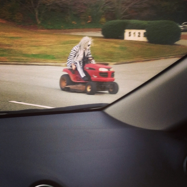I love seeing celebrities driving themselves to work