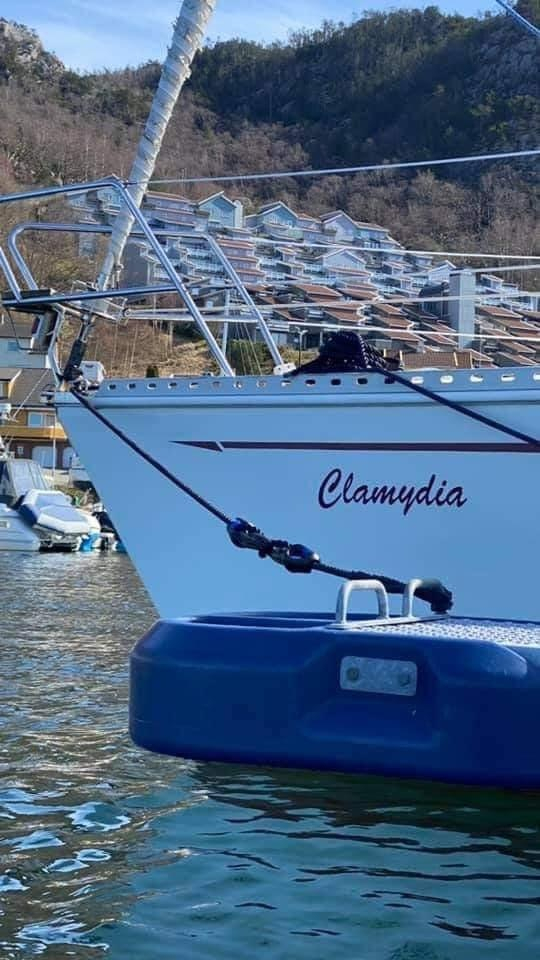 I name this yacht