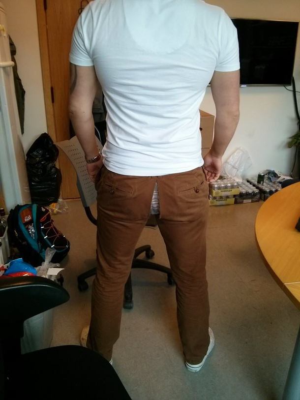 I see your Monday and I raise you my own Dont squat while wearing work pants at work Ever
