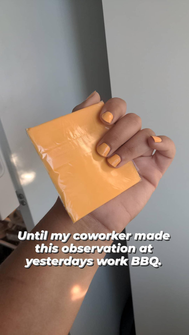 I was loving this colour and having a great time eating my hotdog Was