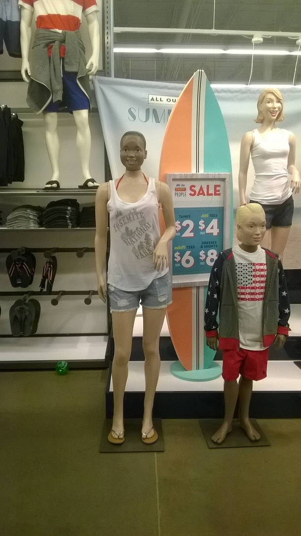 I was walking through the mall when suddenly
