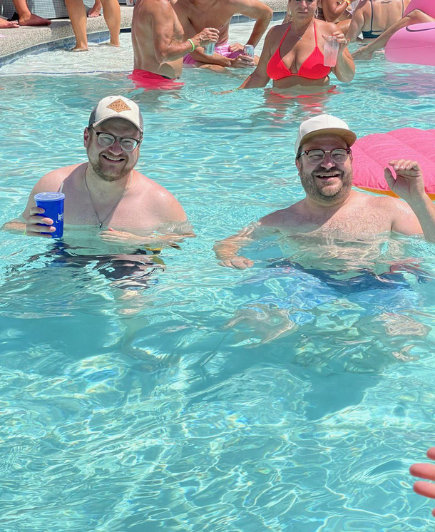 I wasnt convinced until now we are definitely in a simulation Today I randomly swam past my Doppelsener at the Flamingo pool in Vegas