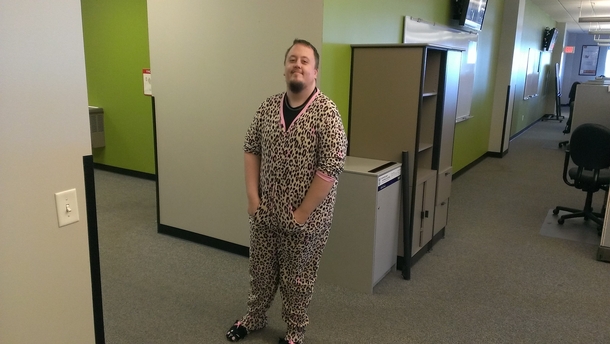 I work at a call center and we can dress as we like on Saturday I come around the corner and see this