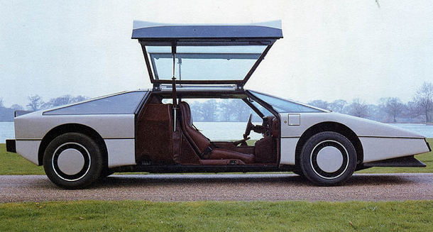 If someone saw me pull up in the aston martin bulldog they would think I added gull-wing doors to the tesla cyber truck