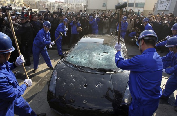 In China you can smash Lambo