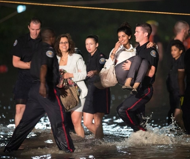 Incredibly photogenic flood rescue