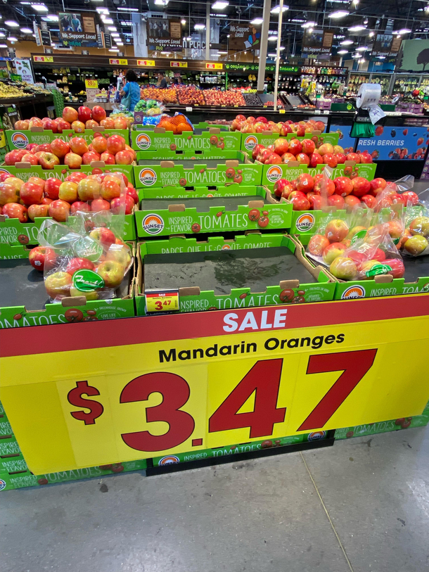 Interesting way to sell Apples
