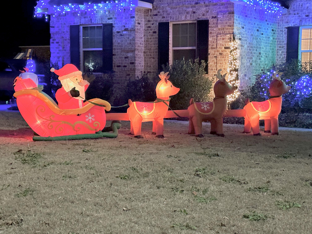 Is it just me or are my neighbors Christmas decorations very poorly designed