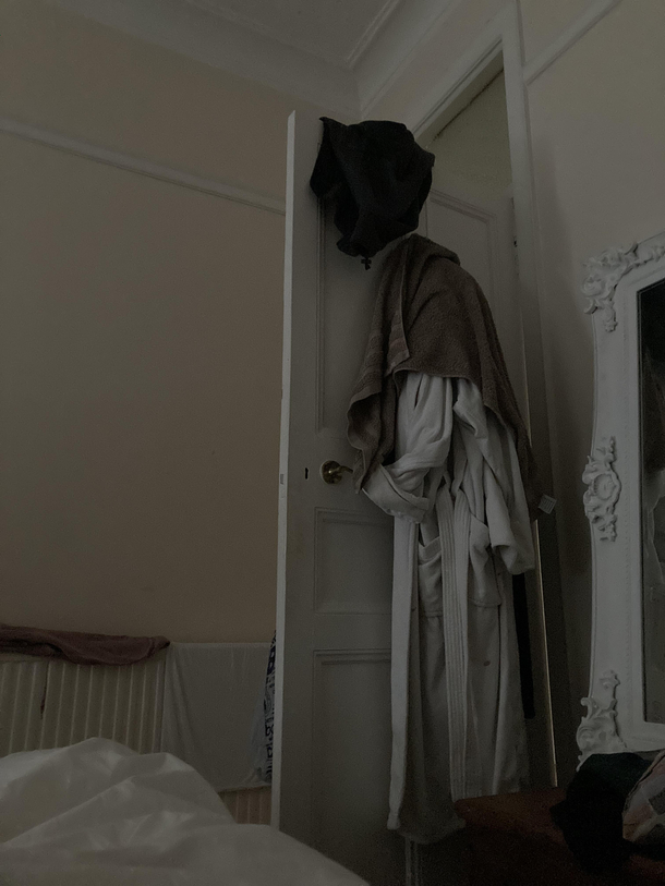 Is there a sub Reddit for unintentional clothing ghouls Woke up in the middle of the night and screamed pee after seeing this floating witch