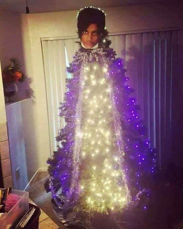 Its a Prince-mas Tree
