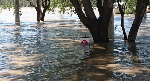 Its flooding in my area atm This sign doesnt like the idea either
