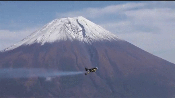 Jetman Yves Rossy soars in front of Japans Mount Fuji