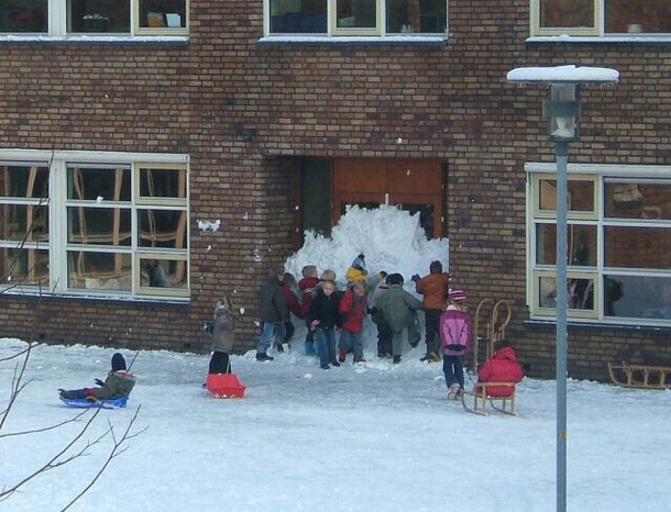Kids working together to create eternal recess