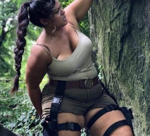 Lara Croft  Escape from the quarantine