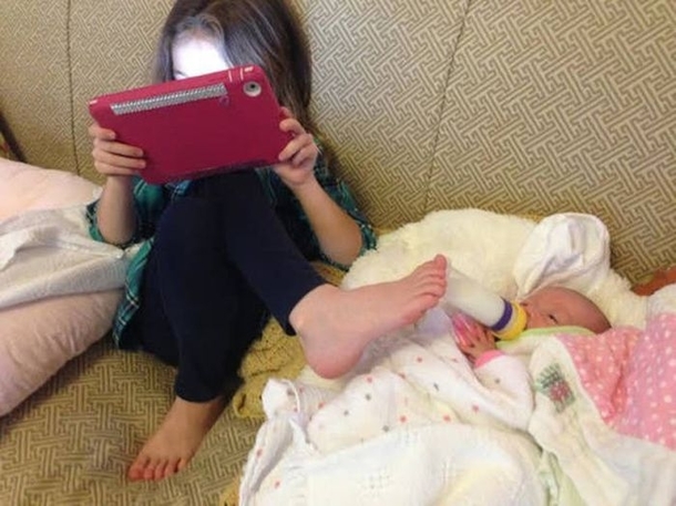 Learning to multitask at an early age