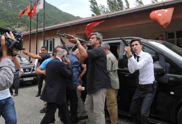 Linguini from Ratatouille works for a Turkish security detail these days