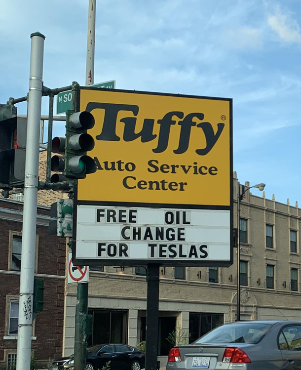 LoLzZz Bring in yer tezlaz fer an ol changerSpotted in LP Chicago