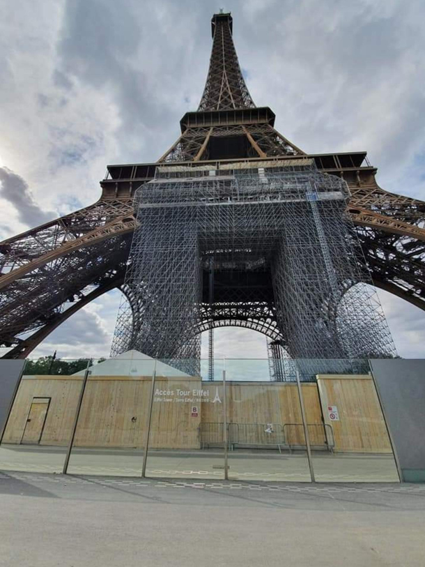 Looks like the Eifel needs a shave