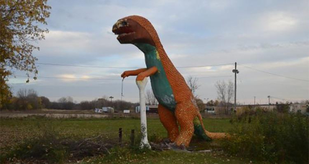 Looks like we are sharing bad city sculptures The city tried to auction this one off just to get rid of it Highest bid was 
