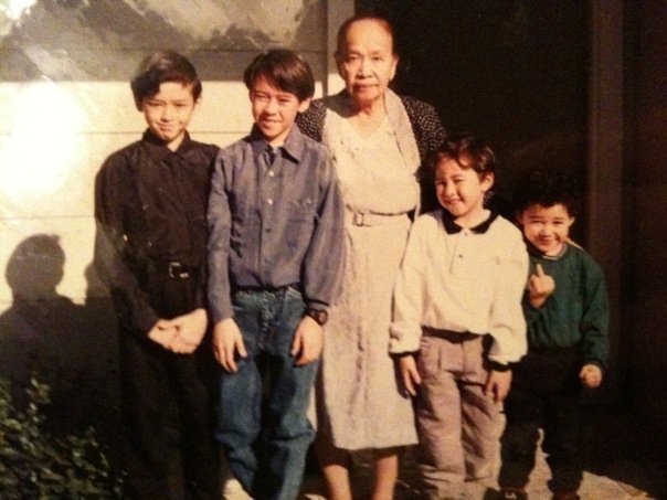 Lovely family picture with Grandma in the s 