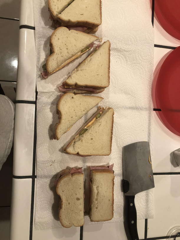 Made sandwiches for me and the kids but my daughter was being a little B all day long So guess who got the horizontal prison cut sandwich