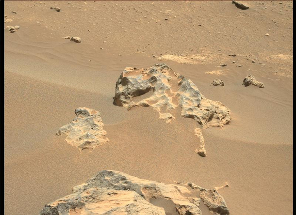 Mars rock is delighted to meet the perseverance rover