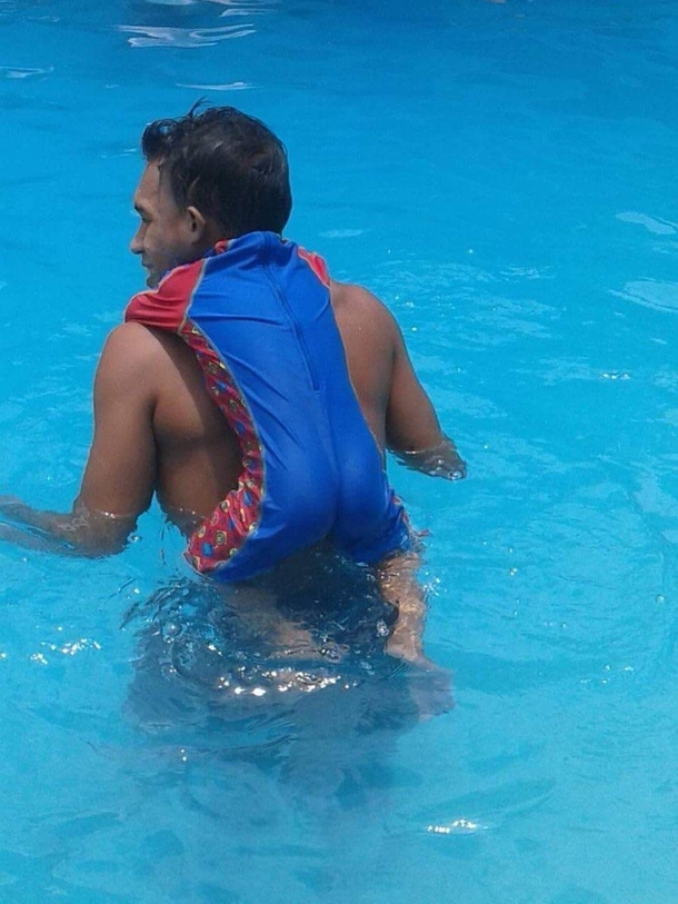 Most disturbing pic I saw today I still cant see the baby