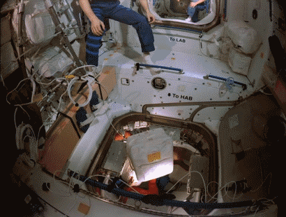 Moving valuables on the ISS
