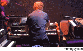 MRW I hear my boss coming and I want to look busy