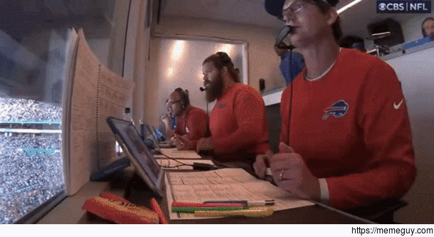 MRW I see a spider on my desk