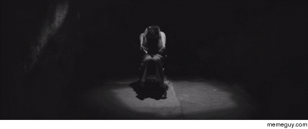 MRW Im squeezing out the last turd only to feel it snap in half and pull back in again