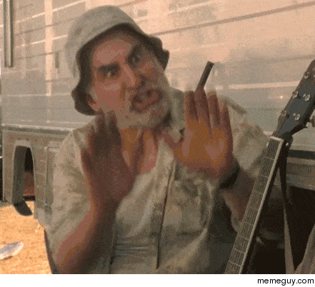 MRW open a porn video and forgot that speakers are on MAX