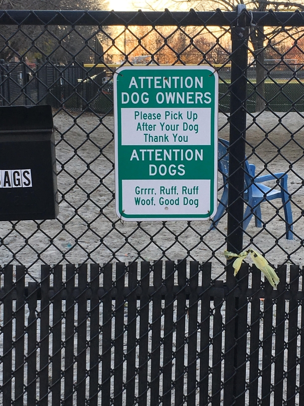 Multilingual sign at my dog park