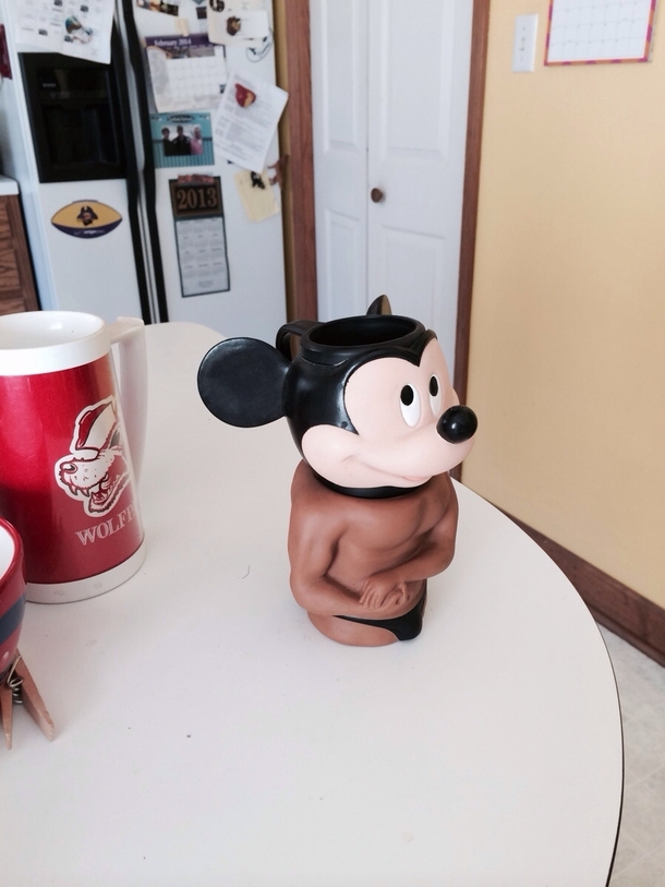 My baby cup fit perfectly on top of my dads koozie