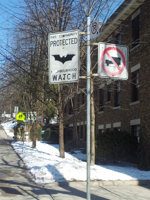 my boyfriend noticed this on our mid-morning stroll with the dog and said now thats something you should post on your redditness