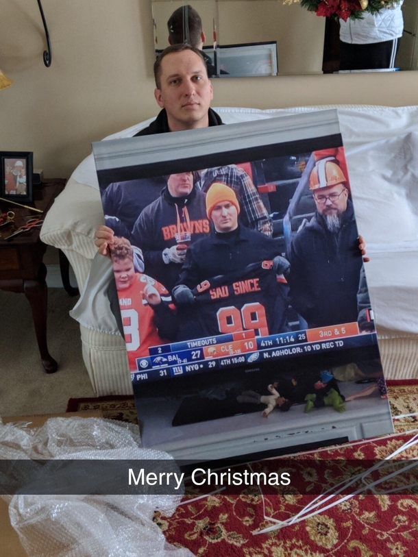 My buddys brother got a picture of himself for Christmas
