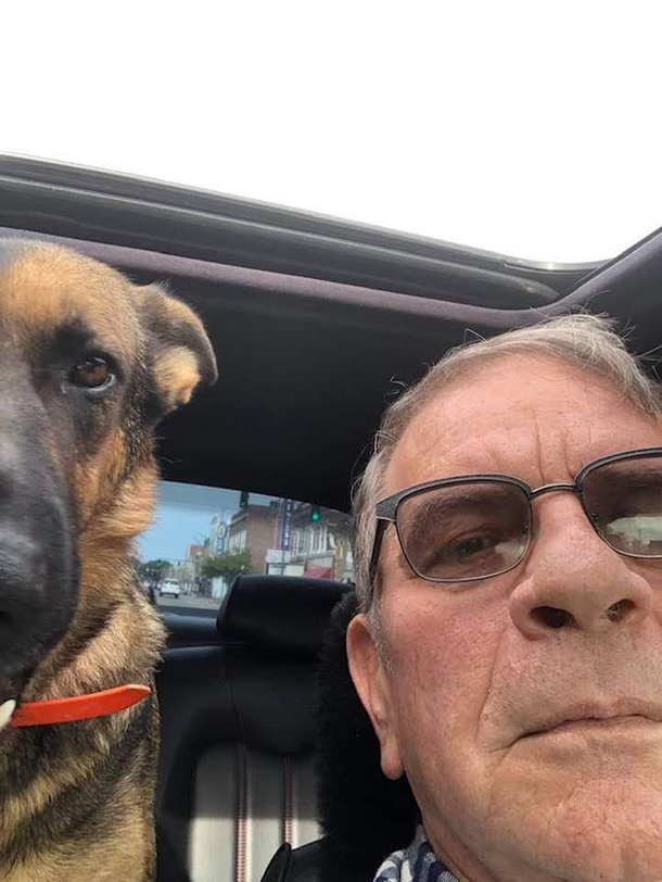 My dad finally figured out how to take a selfie This is what he sent me