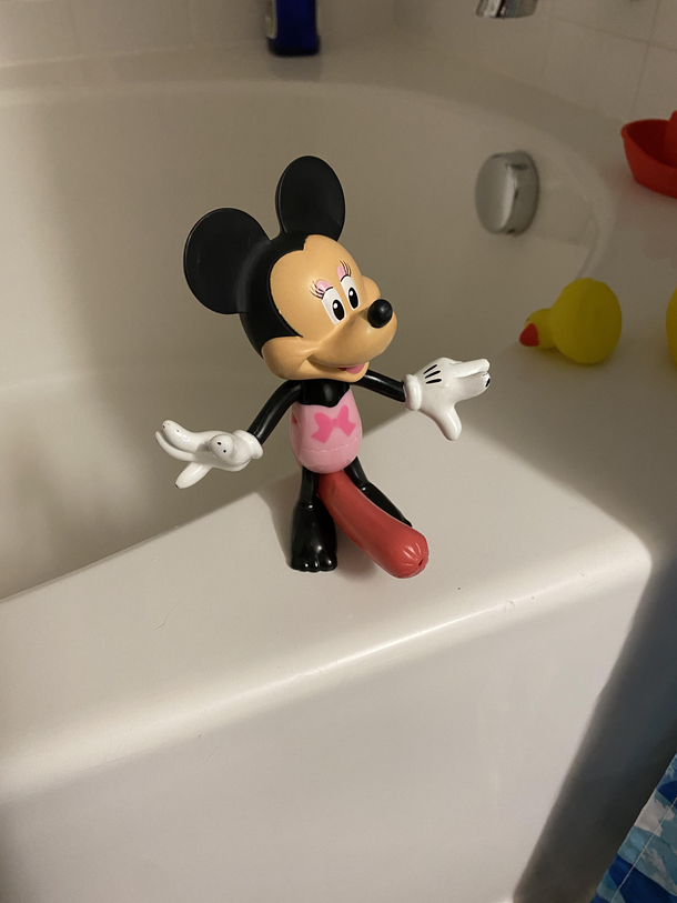 My daughter yo said she had to give Minnie Mouse a floaty before she could get in the bath tonight Boy was I not ready for this