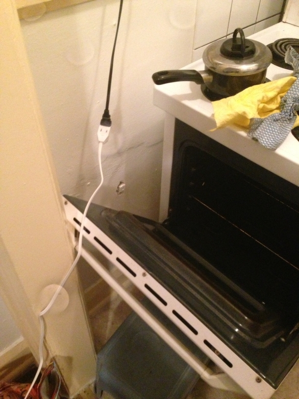 My friend just moved into her new apartment Absolutely classic