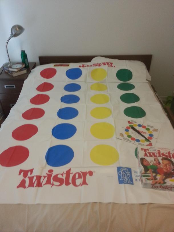 My girlfriend asked me to pick out new bed sheets for her new apartment