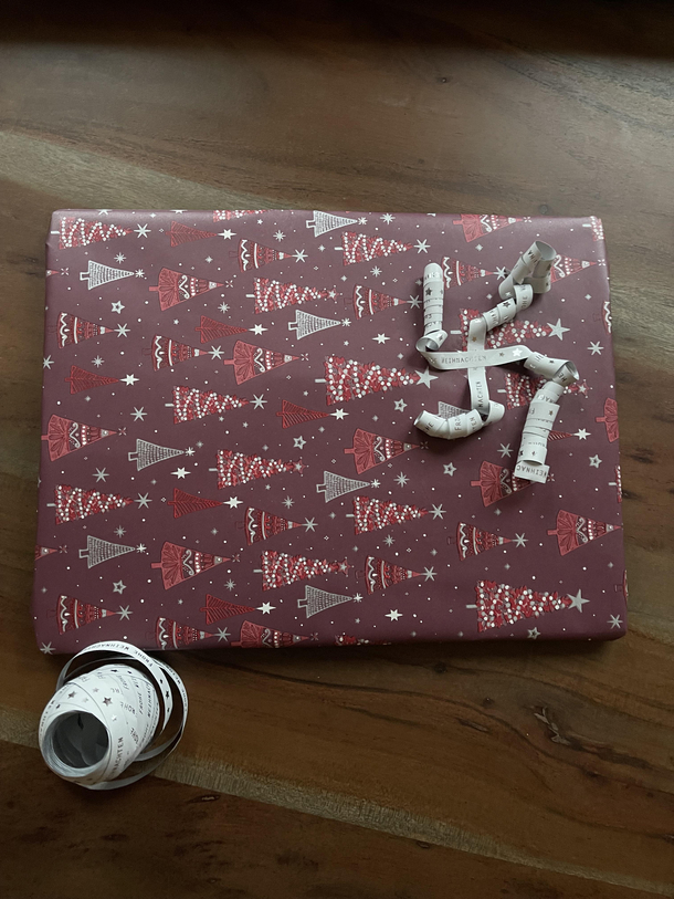 My girlfriends unfortunate attempt to wrap a Christmas present